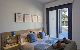 Modern Two Bedroom Ground Floor Apartment Duly7